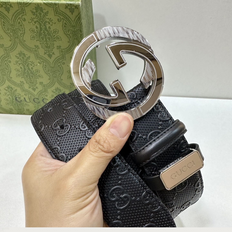 G*u*i belts